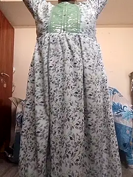 Snapshot of sneha_telugu_girl chatting on 02-01-25, 09:21 sneha telugu girl online show from 02-01-25, 09:21