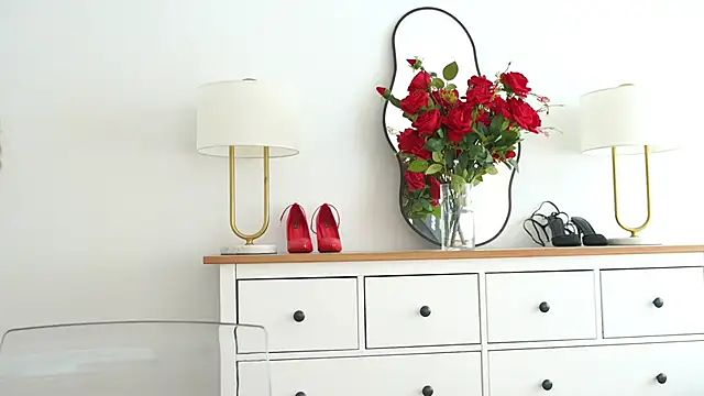 Peopleneedlove144 online show from 06-06-26, 09:14