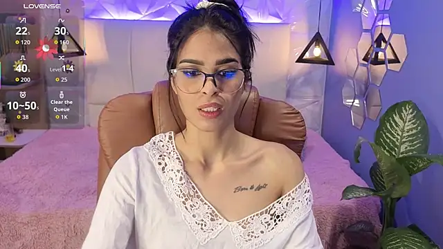 AlessiaVal  online show from 11-07-25, 01:33