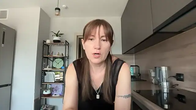 Snapshot of jainesummer chatting on 06-08-26, 12:05 jainesummer online show from 06-08-26, 12:05