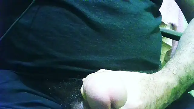 loganwolverine02 online show from 05-19-26, 10:49