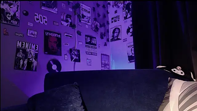 yulianademond66 online show from 03-20-26, 02:11