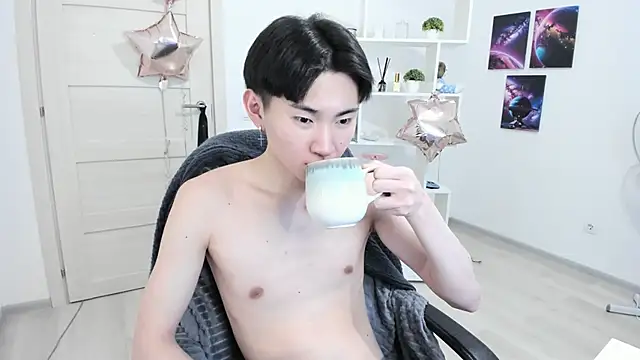 Miram Yu online show from 02-28-25, 04:10