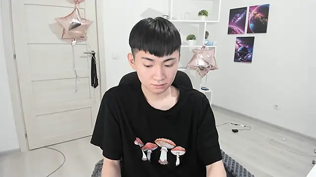 Miram Yu online show from 03-21-25, 08:29