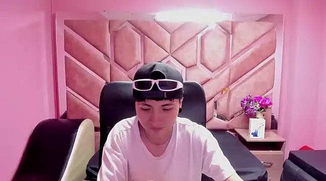 Im Mathias online show from 01-14-25, 08:41