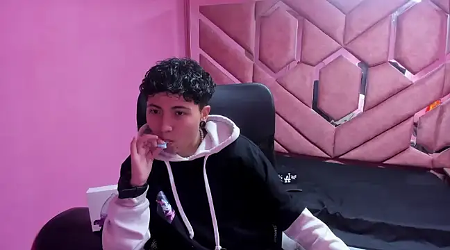 Im Mathias online show from 01-17-25, 02:29