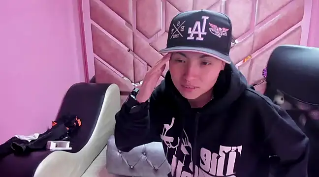 Im Mathias online show from 01-20-25, 08:19