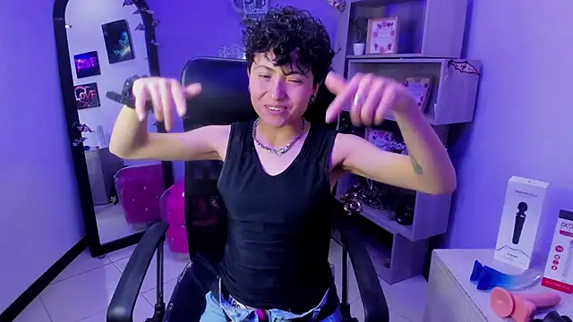 Im Mathias online show from 10-11-25, 02:44