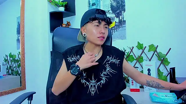 Im Mathias online show from 10-18-25, 09:32