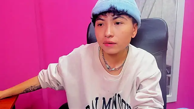 Im Mathias online show from 11-26-25, 04:46