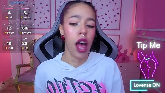 stephania t online show from 12-17-25, 12:00