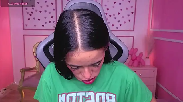 stephania t online show from 12-21-25, 12:34