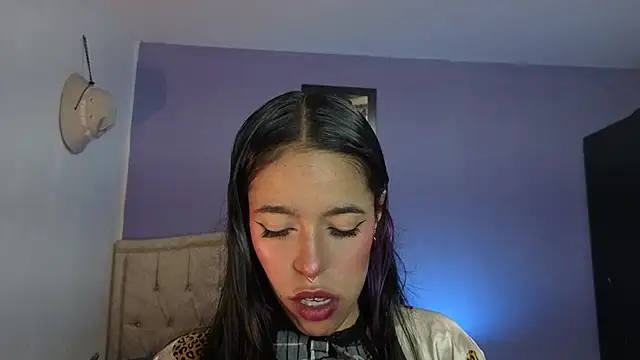 stephania t online show from 03-31-26, 05:24