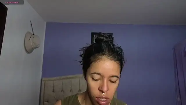 stephania t online show from 06-04-26, 03:07