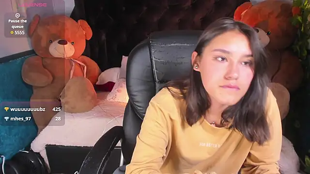  Sophie  miller online show from 03-10-25, 11:27