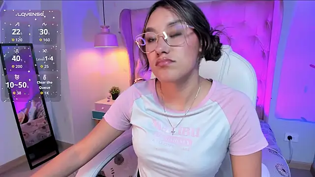  Sophie  miller online show from 01-08-26, 08:22