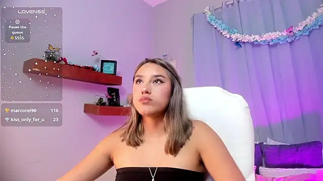  Sophie  miller online show from 04-18-26, 07:07