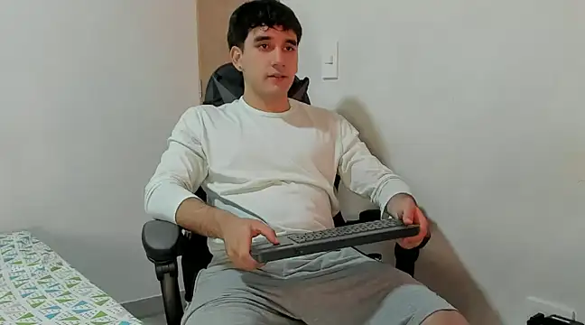 leo030809 online show from 12-06-24, 01:18