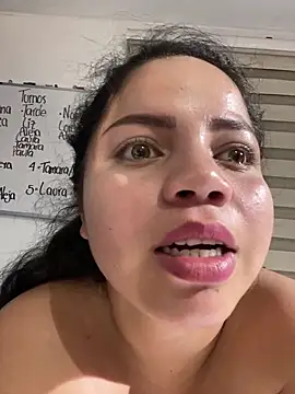 Elaa euphoria online show from 12-21-24, 11:34