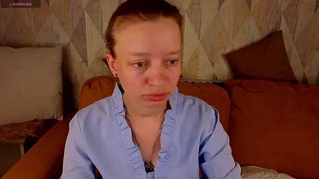 Snapshot of Michelle_Blond chatting on 06-09-26, 01:06 Michelle Blond online show from 06-09-26, 01:06