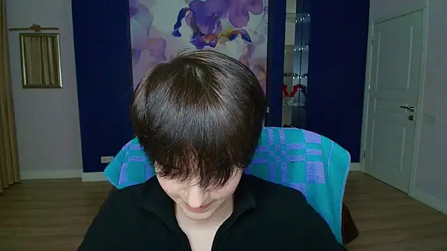 EmiliaYours online show from 02-01-25, 04:33