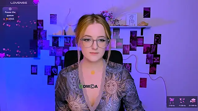 luna berryy online show from 02-25-26, 09:35