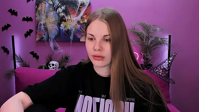 holy kitty online show from 10-31-25, 09:10