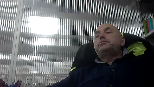 Snapshot of pantomax chatting on 05-05-26, 12:29 pantomax online show from 05-05-26, 12:29