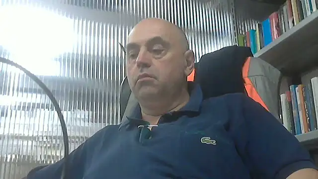 Snapshot of pantomax chatting on 06-11-26, 12:19 pantomax online show from 06-11-26, 12:19
