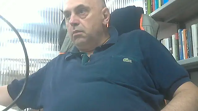 Snapshot of pantomax chatting on 06-11-26, 12:32 pantomax online show from 06-11-26, 12:32