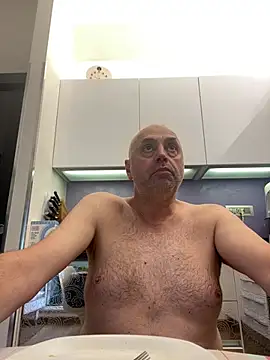 Snapshot of pantomax chatting on 06-16-26, 11:57 pantomax online show from 06-16-26, 11:57