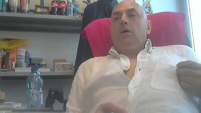 Snapshot of pantomax chatting on 07-26-26, 07:37 pantomax online show from 07-26-26, 07:37