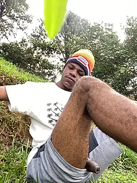 Snapshot of ElNegroRony chatting on 12-11-24, 02:54 ElNegroRony online show from 12-11-24, 02:54