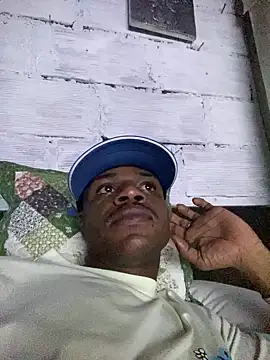 Snapshot of ElNegroRony chatting on 12-28-24, 12:36 ElNegroRony online show from 12-28-24, 12:36