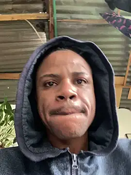 Snapshot of ElNegroRony chatting on 02-10-25, 02:37 ElNegroRony online show from 02-10-25, 02:37