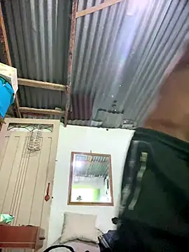 Snapshot of ElNegroRony chatting on 09-29-25, 05:18 ElNegroRony online show from 09-29-25, 05:18