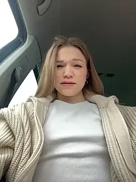 KitteCat online show from 12-25-24, 08:40