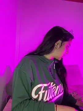 Cassie-millers online show from 12-04-24, 01:20