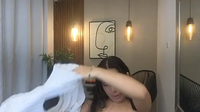 Sharlotte Milk online show from 11-14-25, 10:36