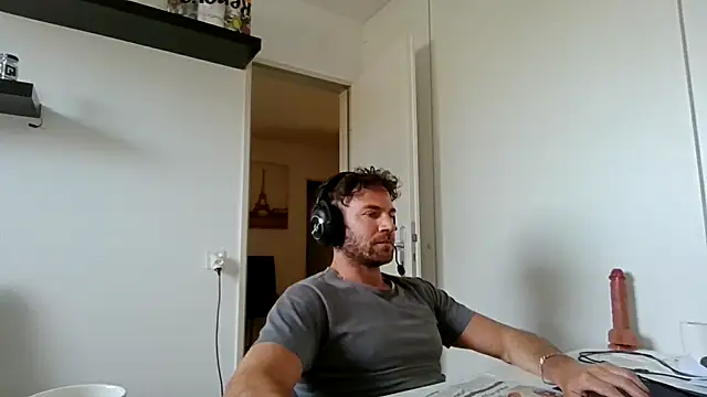 alpha-hunk online show from 04-17-26, 12:30