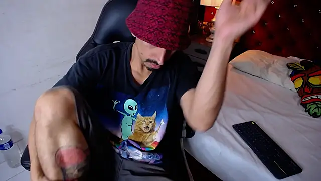 Sr Magnus  online show from 01-06-26, 10:52