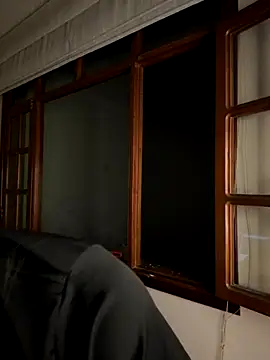 aurora divine online show from 10-04-25, 11:47