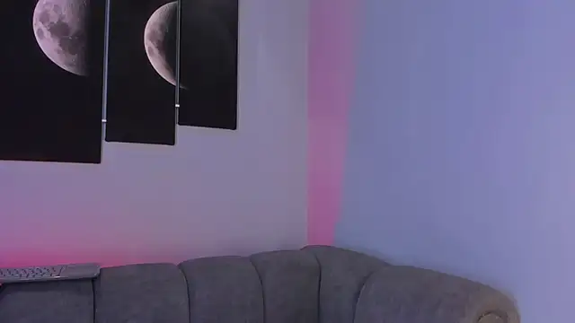 Snapshot of maddy_walker chatting on 01-20-25, 04:32 maddy walker online show from 01-20-25, 04:32