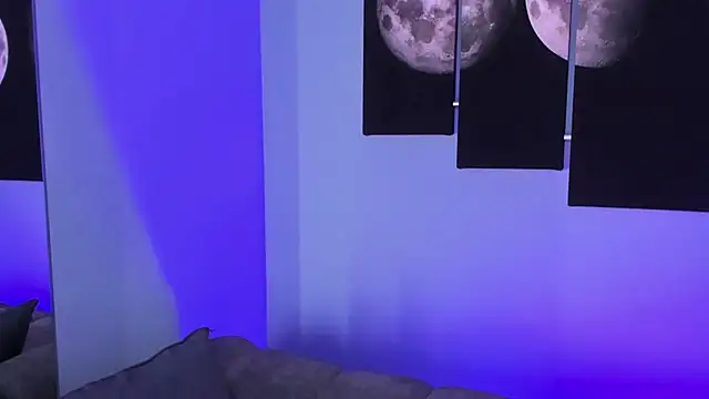 Snapshot of maddy_walker chatting on 03-05-25, 03:18 maddy walker online show from 03-05-25, 03:18