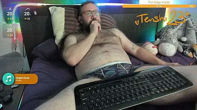 Snapshot of tenshi23strip chatting on 11-09-25, 04:44 tenshi23strip online show from 11-09-25, 04:44