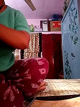 ruhi2003 online show from 12-22-24, 08:16