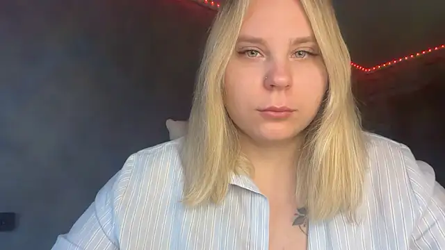 Thalia  Star online show from 12-04-25, 08:56