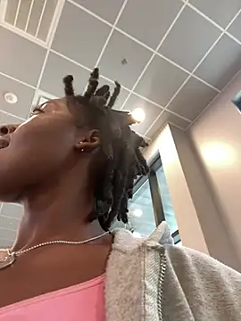 choclatepeaach online show from 03-02-26, 08:26