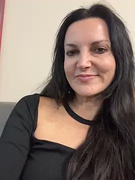 -OLYA- online show from 12-23-25, 08:23