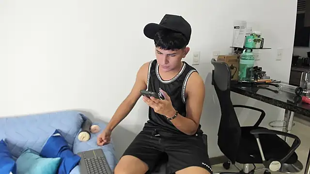 Snapshot of Lyam_ap chatting on 02-01-25, 01:34 Lyam ap online show from 02-01-25, 01:34